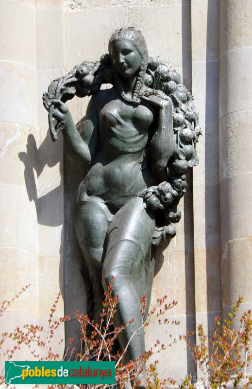 Barcelona - Escultura <i>Pomona</i> (Enric Monjo)