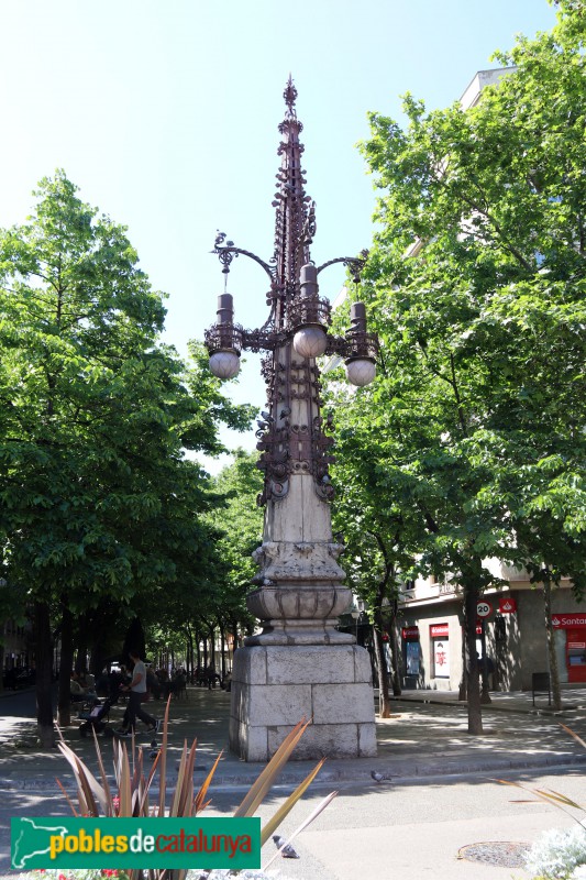 Barcelona - Fanals de l'Avinguda Gaudí