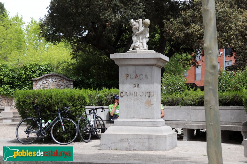 Begues - Plaça Camilo Riu