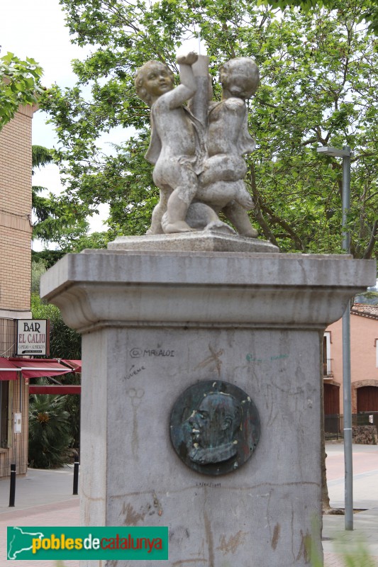 Begues - Plaça Camilo Riu