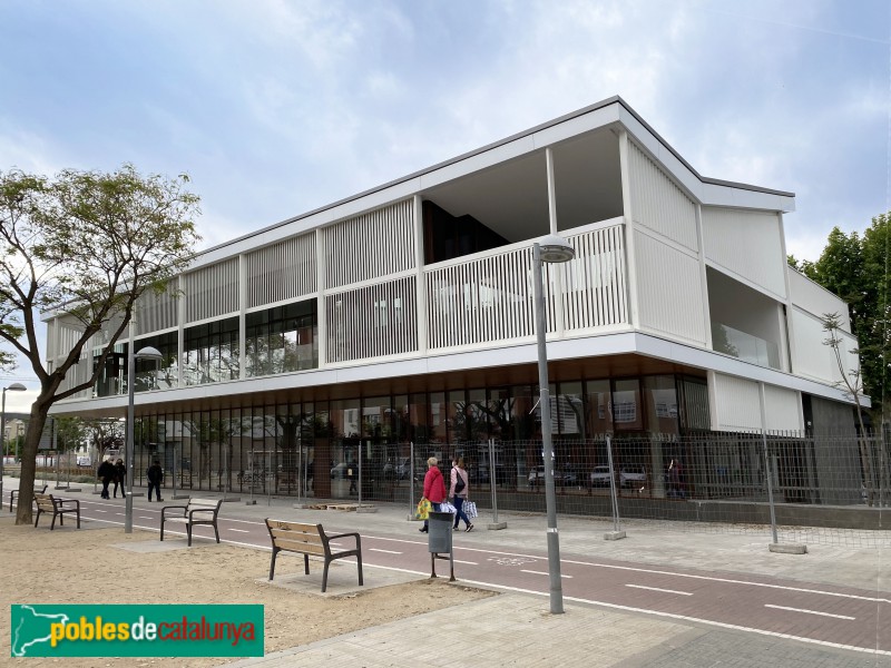 Cornellà de Llobregat - Biblioteca Almeda