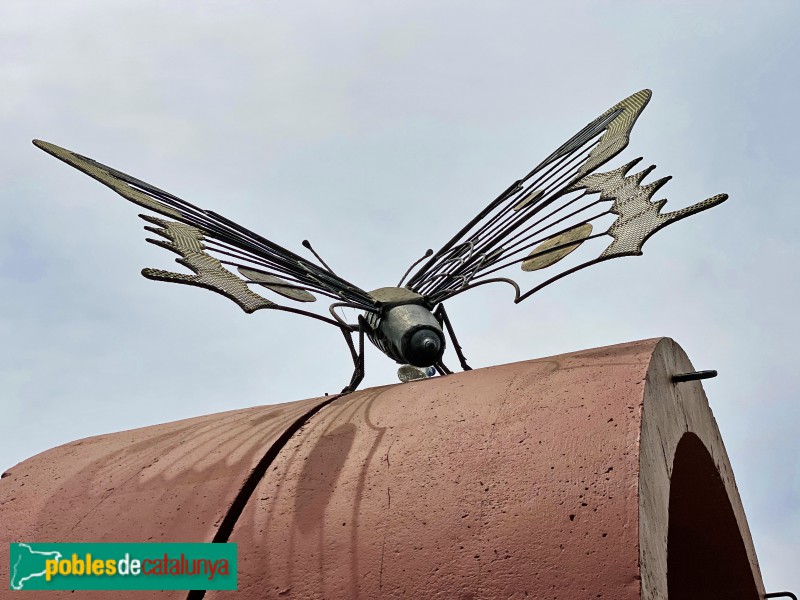 Cornellà de Llobregat - Escultura <i>Papallona</i>