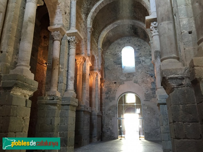 Port de la Selva - Sant Pere de Rodes, interior de l'església