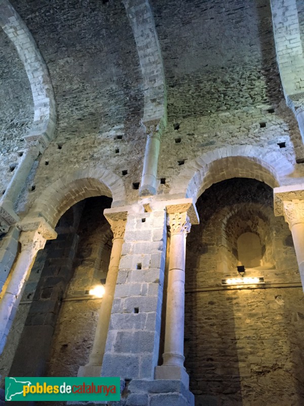 Port de la Selva - Sant Pere de Rodes, interior de l'església