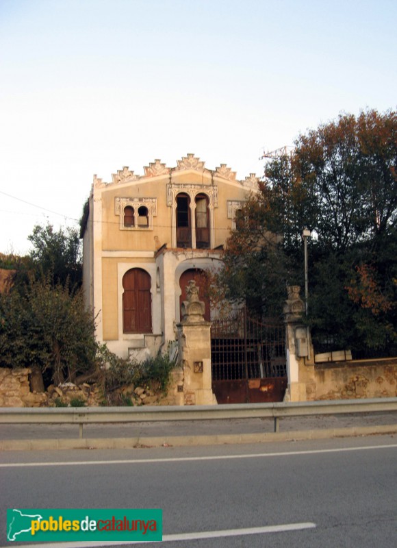 Arenys de Munt - Casa dels Arcs de Ferradura