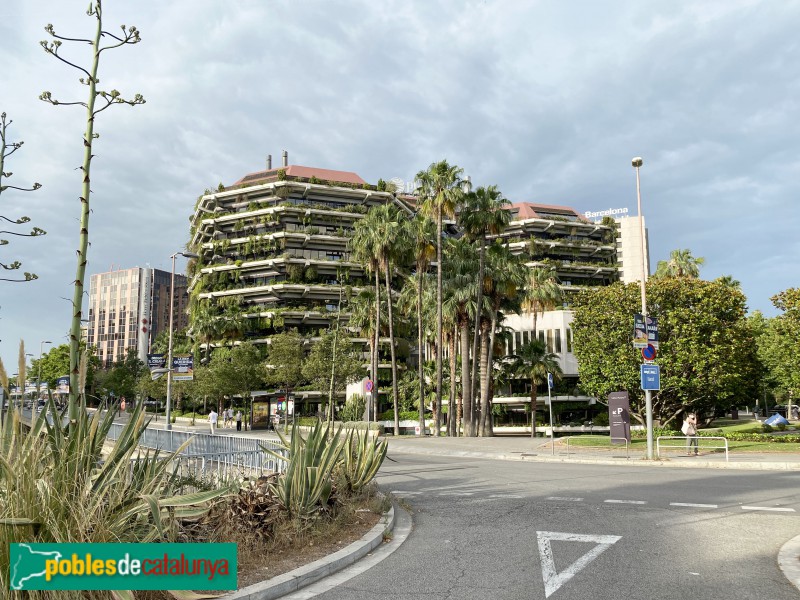 Barcelona - Edifici Banca Catalana (Edifici Planeta)