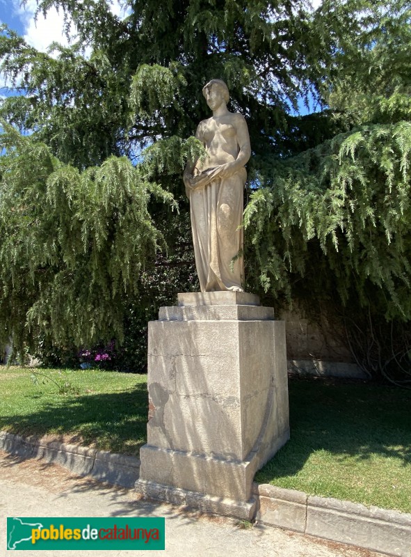 Barcelona - Figura femenina (Josep Llimona)