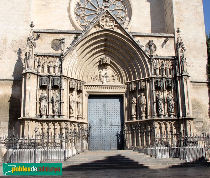 Vilafranca - Basílica de Santa Maria. Portada (Foto: Albert Esteves, 2012) Vilafranca - Basílica de Santa Maria. Portada
