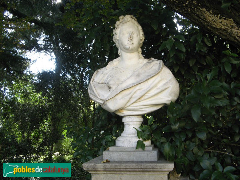 Barcelona - Jardins del Palau de Pedralbes, bust de marbre