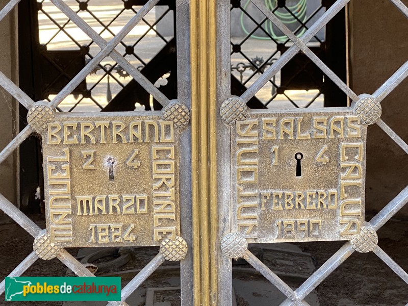 Sant Feliu de Llobregat - Cementiri. Panteó Bertrand