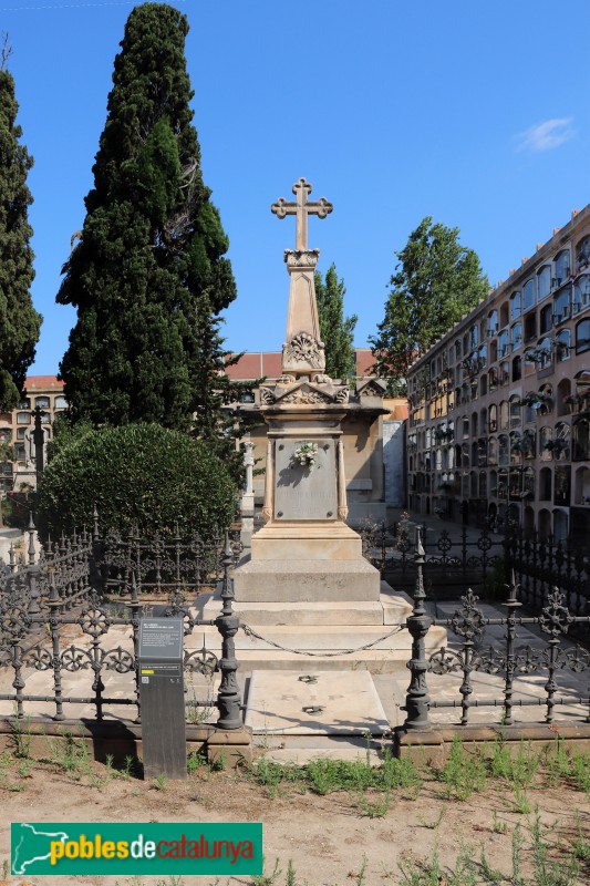 Barcelona - Cementiri de les Corts. Panteó Llorach i Bell-lloc