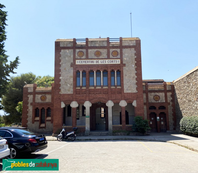 Barcelona - Cementiri de les Corts. Edifici d'administració