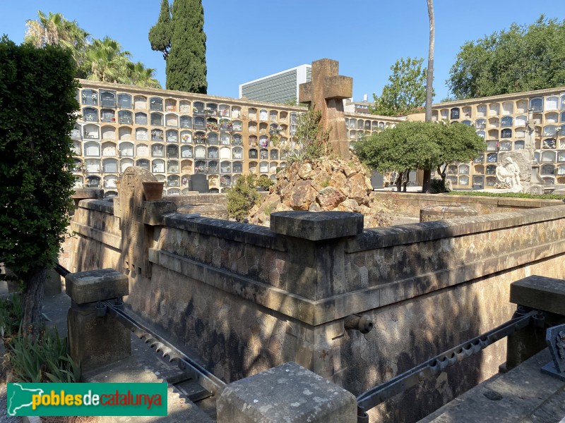 Barcelona - Cementiri de les Corts. Panteó dels repatriats d'ultramar