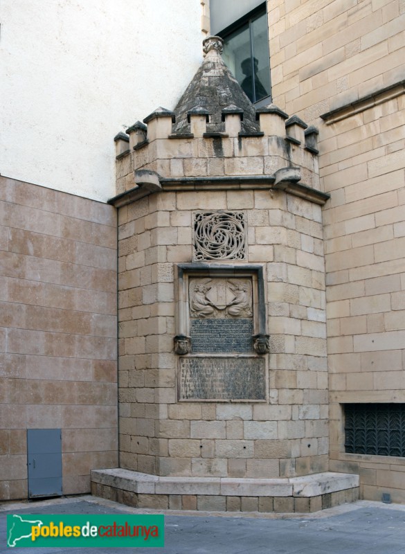 Tortosa - Antiga font de la plaça