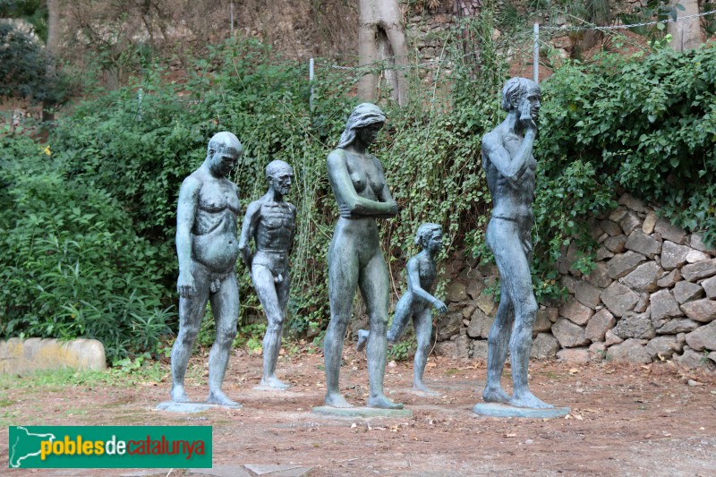 Tortosa - Jardins del Príncep. Escultura <i>El pes de la vida</i>