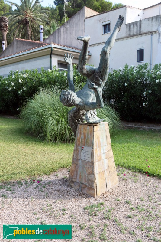 Tortosa - Jardins del Príncep. Escultura <i>L'Àngel Caigut</i>