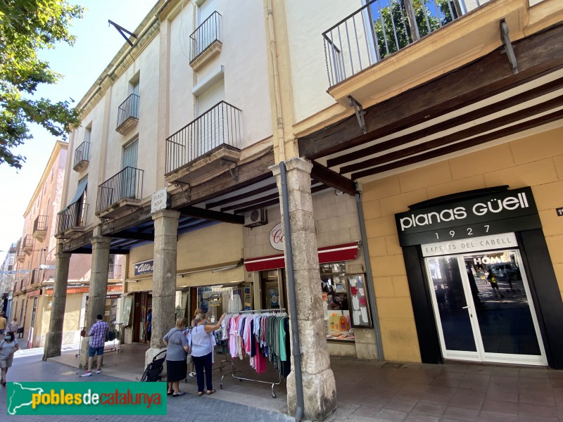 El Vendrell - Plaça Nova. Les Voltes