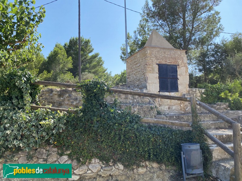 Tortosa - Ermita del Coll de l'Alba. Pou