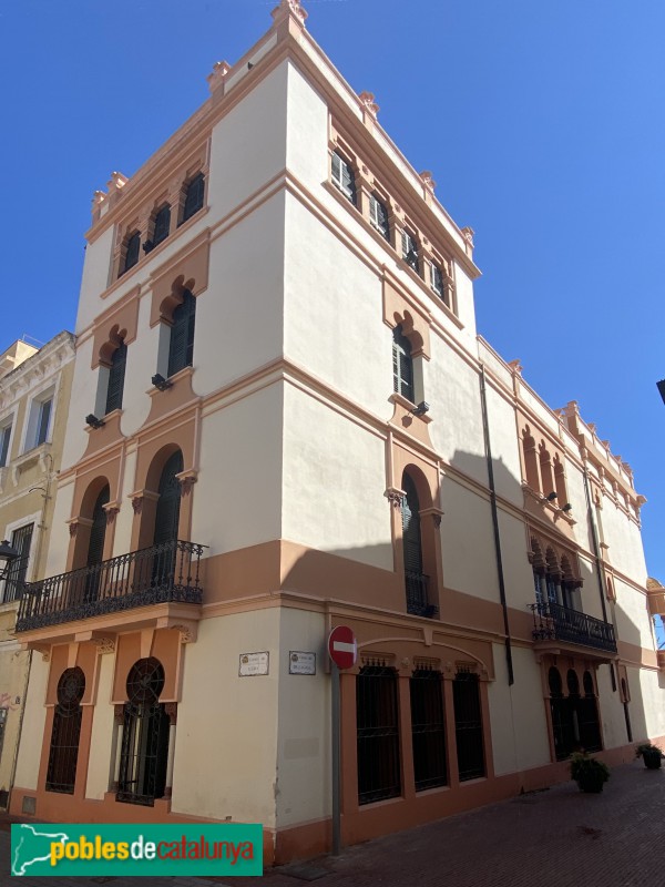 El Masnou - Casa Sensat Pagès (Foto: Albert Esteves, 2021) El Masnou - Casa Sensat Pagès