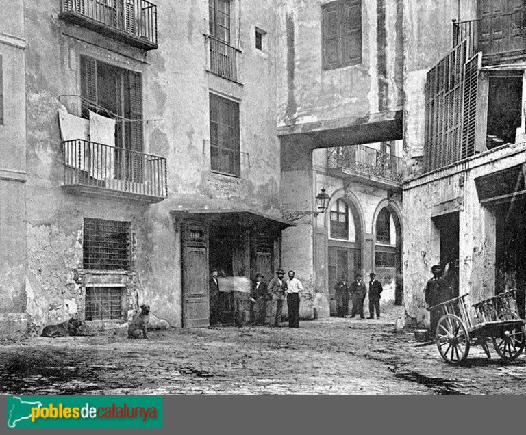 Barcelona - Carrer dels Ases, 3 (al fons). Foto antiga