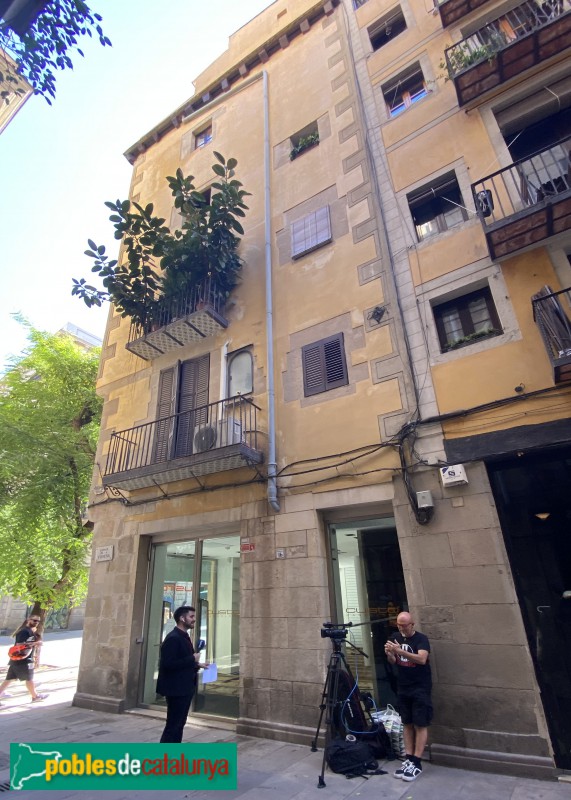 Barcelona - Plaça de les Olles, 7. Façana Vidrieria