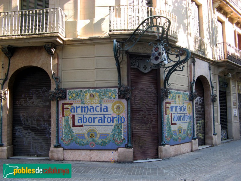 Barcelona - Farmàcia Viladot (Foto: Albert Esteves, 2007) Barcelona - Farmàcia Viladot