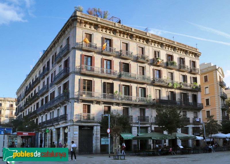 Barcelona - Edificis de la plaça Comercial