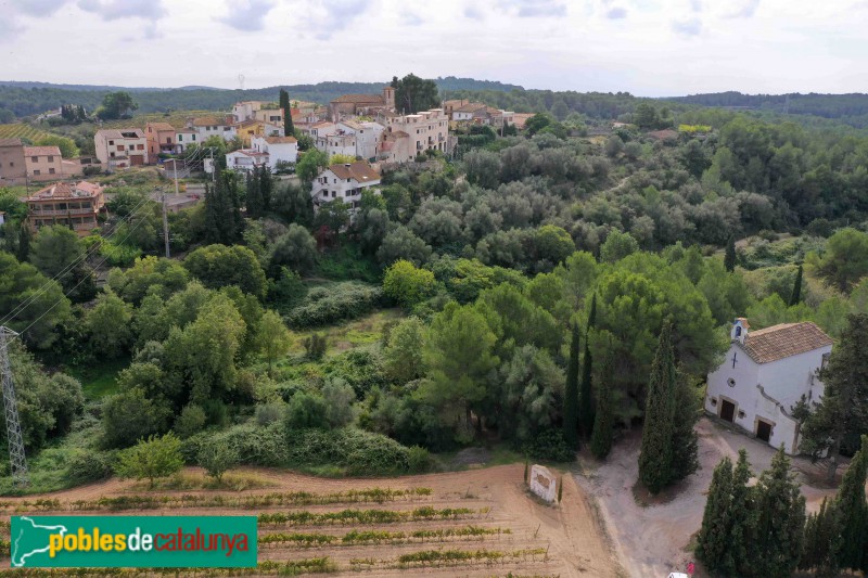 Renau i l'ermita del Lloret en primer terme