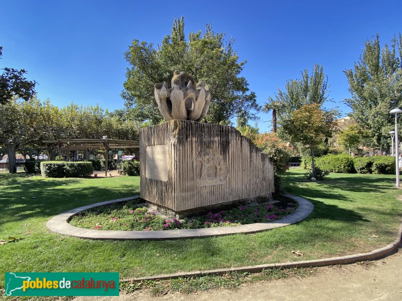 Les Borges Blanques - Parc del Terrall. Monument a la sardana