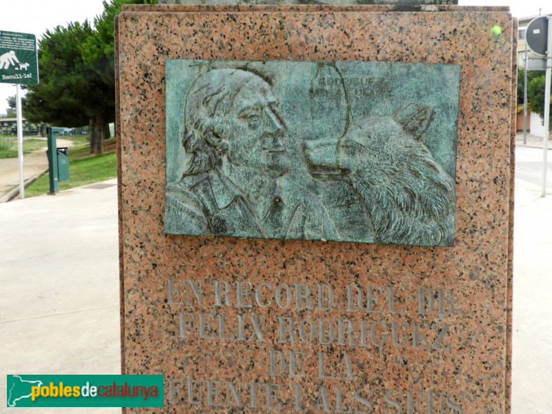 Teià - Monument a Fèlix Rodríguez de la Fuente