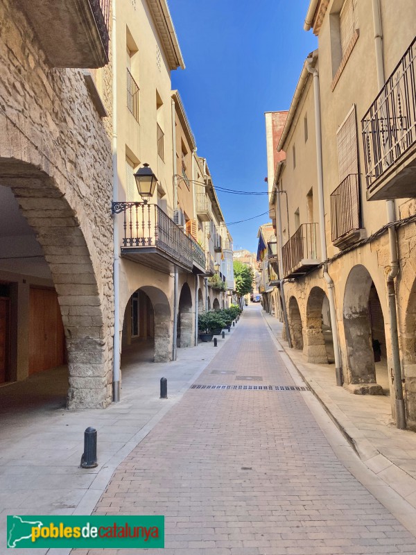 Juneda - Carrer dels Porxos (carrer Major)