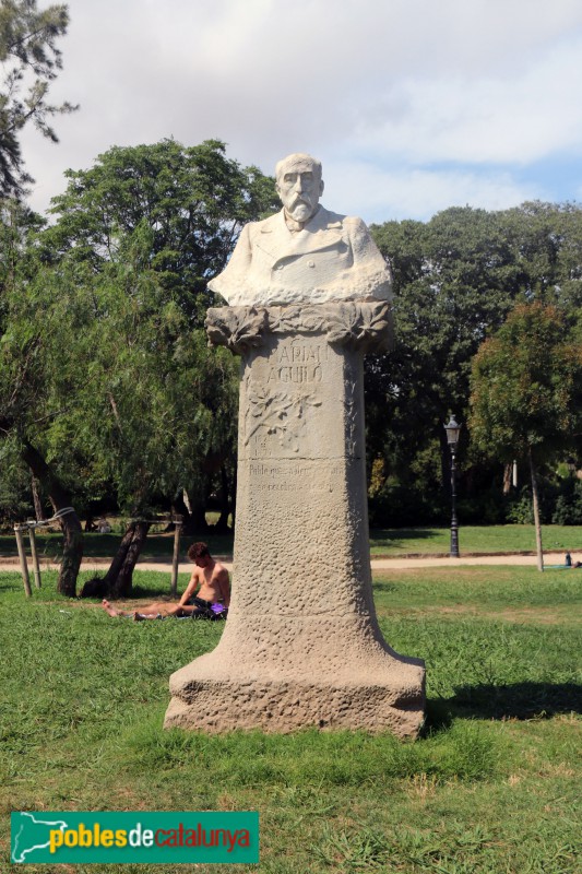 Barcelona - Parc de la Ciutadella. Monument a Marià Aguiló