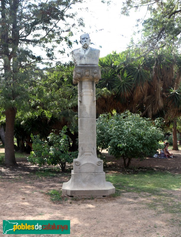 Barcelona - Parc de la Ciutadella. Bust de Teodor Llorente