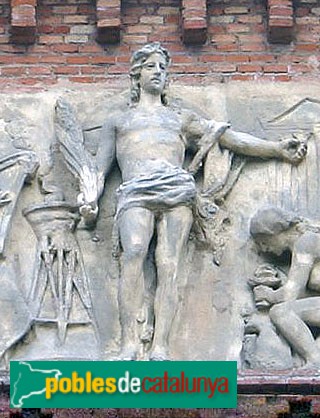 Barcelona - Arc de Triomf. Fris de les Ciències i les Arts