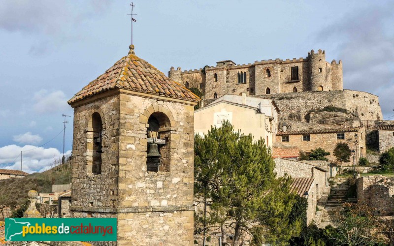 Les Piles - Campanar de Sant Joan de Biure  i castell