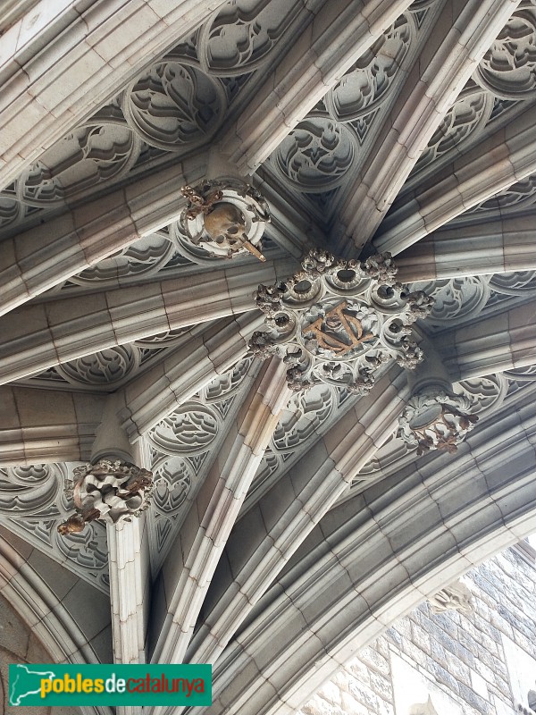 Barcelona - Casa dels Canonges del carrer del Bisbe