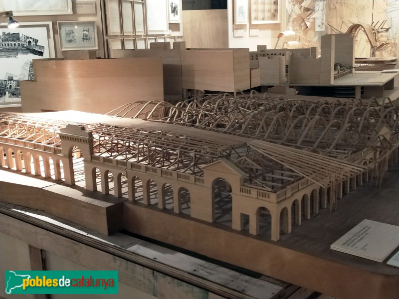 Maqueta original del mercat. Exposició sobre Miralles al MUHBA