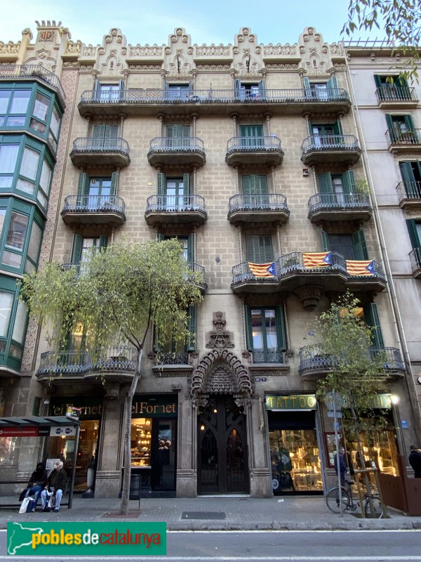 Barcelona - Cases Cabot (Roger de Llúria, 8-10)