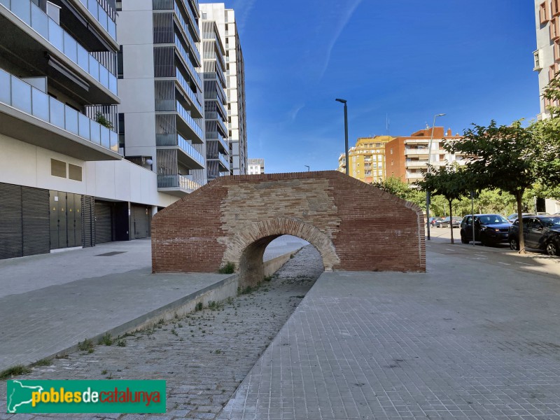 L'Hospitalet de Llobregat - Pont de la Remunta (Foto: Albert Esteves, 2021) L'Hospitalet de Llobregat - Pont de la Remunta