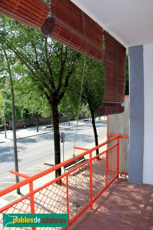 Barcelona - Casa Bloc. Terrassa (Foto: Vicenç Valcárcel, 2012) Barcelona - Casa Bloc. Terrassa