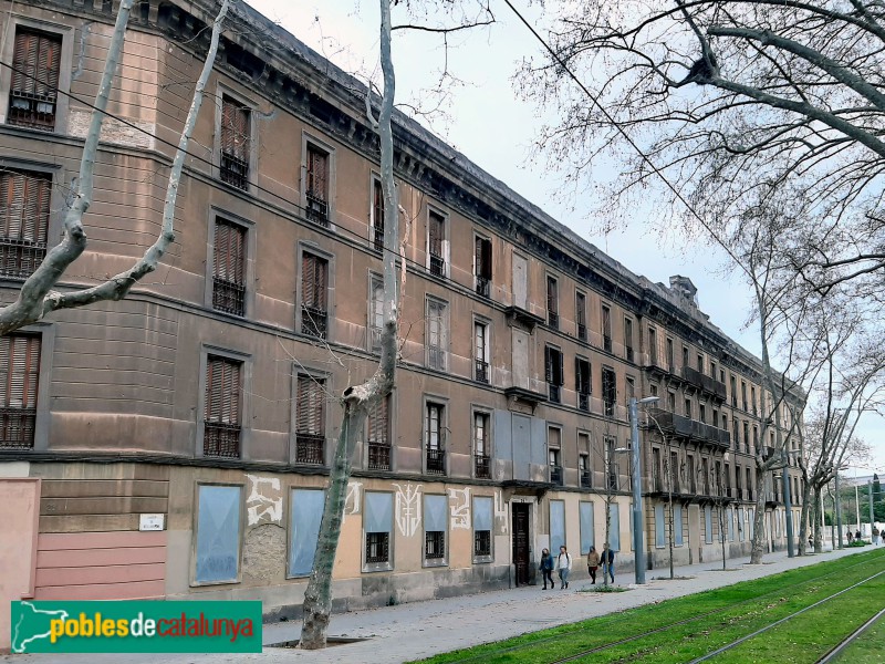 Barcelona - Habitatges per a militars del carrer Wellington