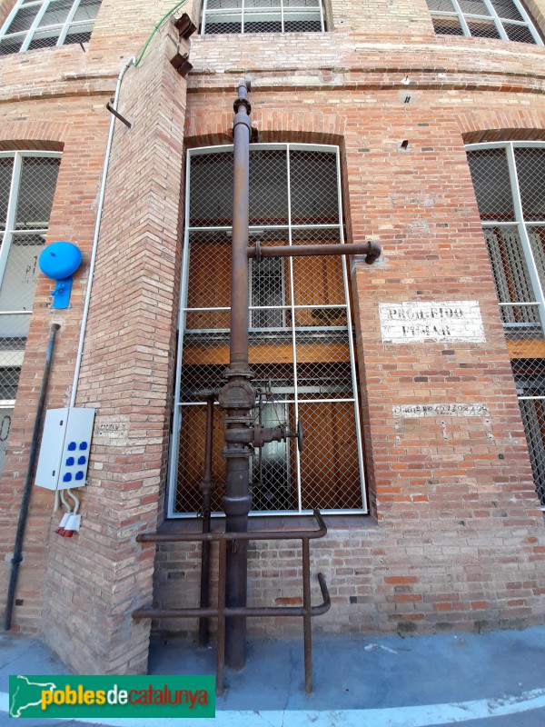Antiga fàbrica Fabra i Coats. Habitatges (Foto: Sergi Suárez, 2022) Antiga fàbrica Fabra i Coats. Habitatges