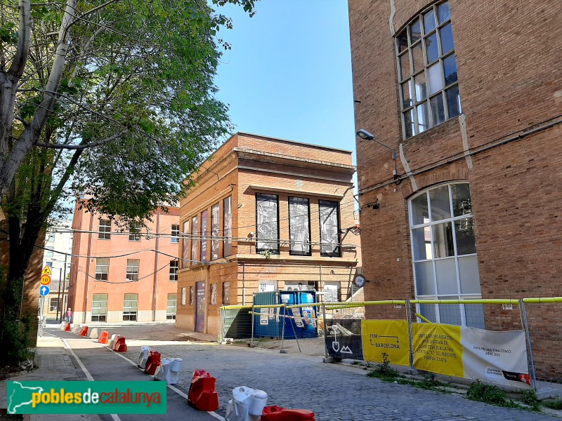 Antiga fàbrica Fabra i Coats. Transformador (Foto: Sergi Suárez, 2022) Antiga fàbrica Fabra i Coats. Transformador