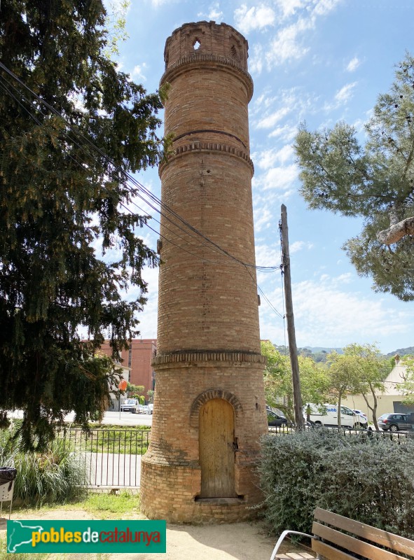 Martorelles - Masia de Carrencà. Torre d'aigua