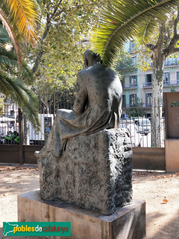 Barcelona - Escultura dedicada a Pere Tarrés