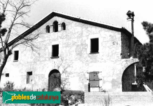 Montornès del Vallès - Can Coll (Foto: Maria Cinta Cantarell Aixendri (Invarquit, gencat,cat), 1990) Montornès del Vallès - Can Coll