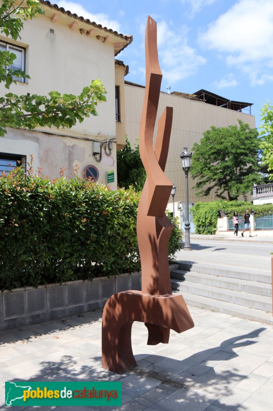 Montornès del Vallès - Escultura en homenatge als desapareguts a la Guerra Civil (Foto: Albert Esteves, 2022) Montornès del Vallès - Escultura en homenatge als desapareguts a la Guerra Civil
