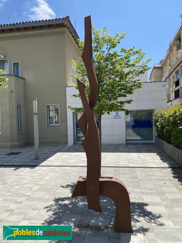 Montornès del Vallès - Escultura en homenatge als desapareguts a la Guerra Civil (Foto: Albert Esteves, 2022) Montornès del Vallès - Escultura en homenatge als desapareguts a la Guerra Civil