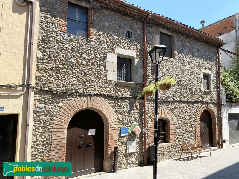 Sant Celoni - Ca la Inés i Cal Toro