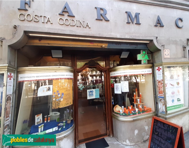Barcelona - Farmàcia Costa Codina (Foto: Sergi Suárez, 2022) Barcelona - Farmàcia Costa Codina